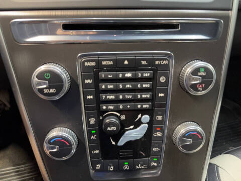 2016 Volvo XC60 T5 Drive-E Platinum