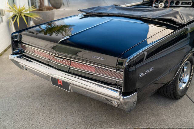 1964 Pontiac Le Mans 14