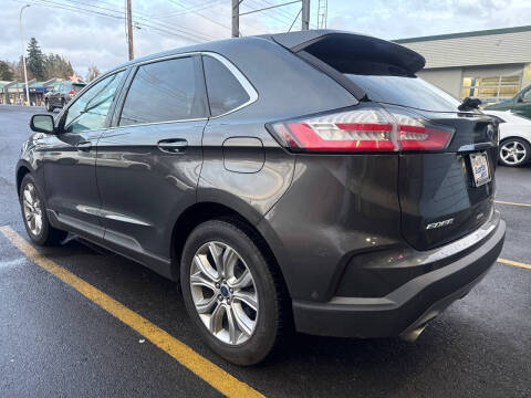 2019 Ford Edge Titanium
