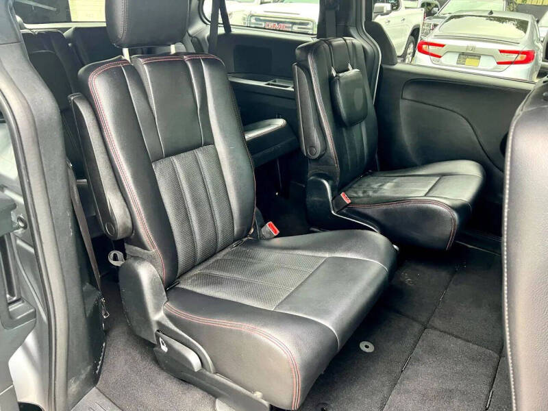 2014 Dodge Grand Caravan R/T