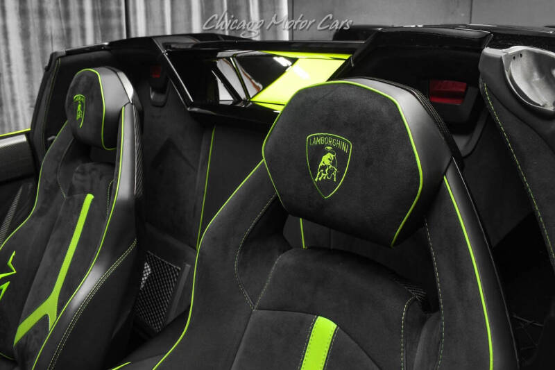 2016 Lamborghini Aventador LP 750-4 SV