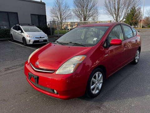 2008 Toyota Prius for sale at BARAAN AUTO SALES in Federal Way WA