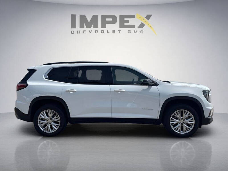 2025 GMC Acadia Elevation