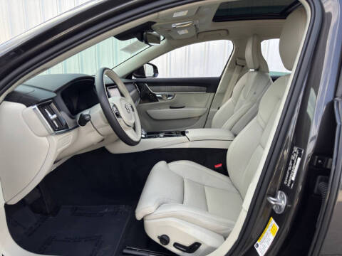 2024 Volvo S90 Recharge T8 Ultimate