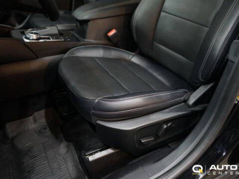 2022 Ford Escape Hybrid Titanium