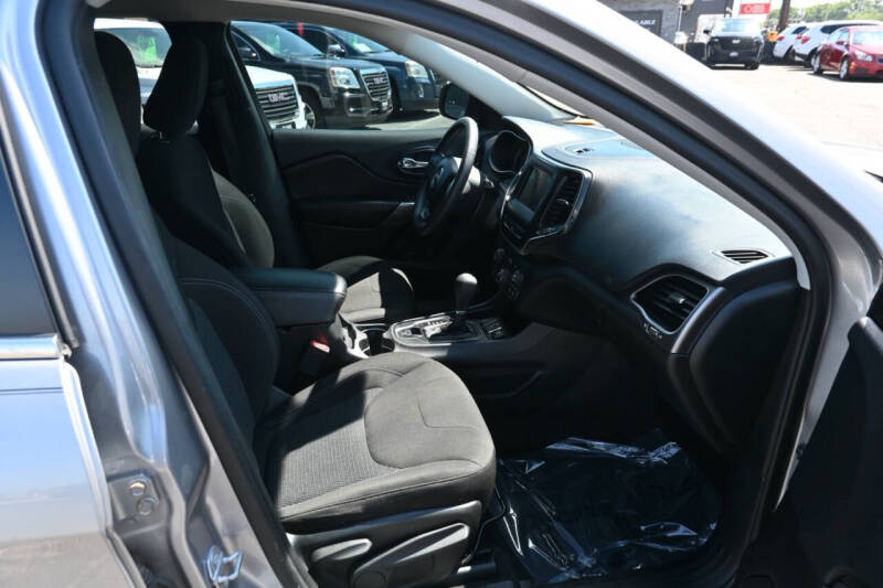 2019 Jeep Cherokee Latitude