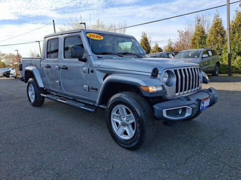 2020 Jeep Gladiator for sale at Lucas Chrysler Jeep Dodge Ram in Lumberton NJ