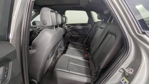 2021 Audi Q3 quattro S line Premium 45 TFSI