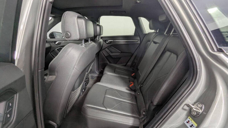 2021 Audi Q3 quattro S line Premium 45 TFSI