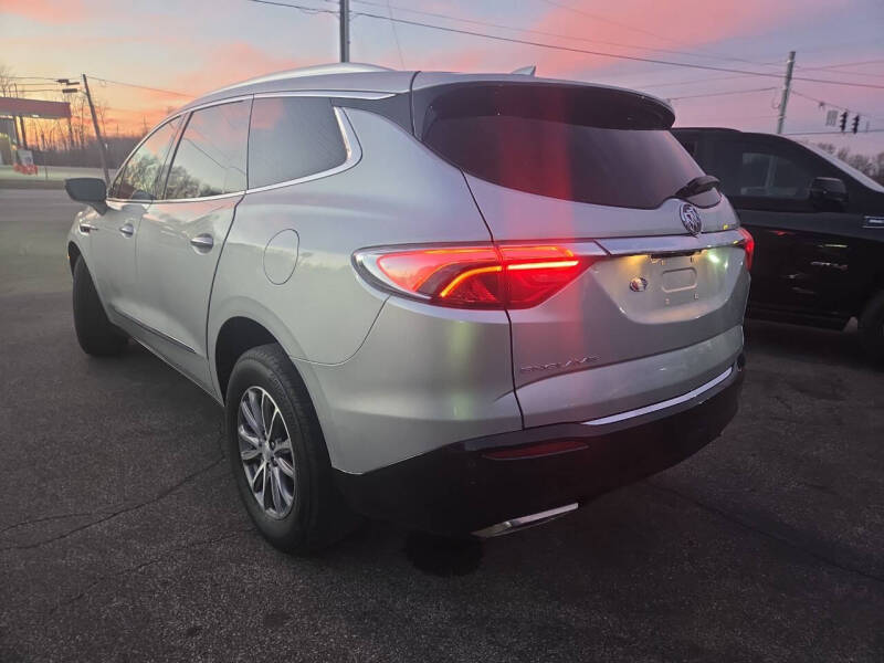 2022 Buick Enclave Essence