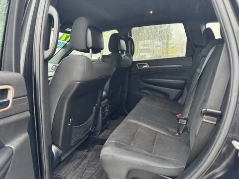 2017 Jeep Grand Cherokee Laredo E