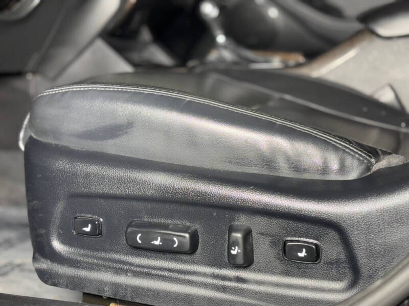 2015 Kia Cadenza Premium