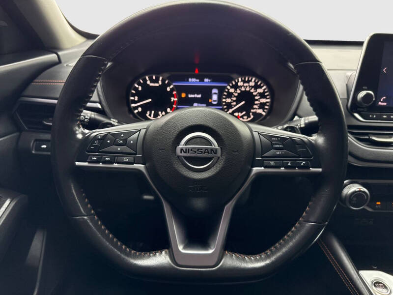 2022 Nissan Altima 2.5 SR