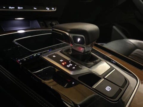 2023 Audi Q5 quattro Premium Plus 40 TFSI