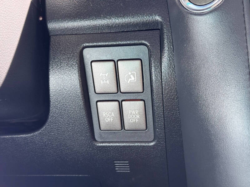 2011 Lexus LX 570