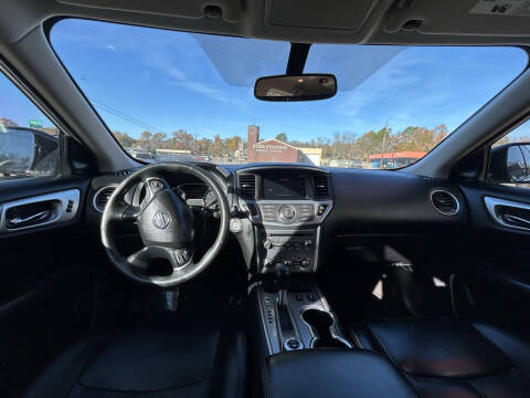 2017 Nissan Pathfinder S