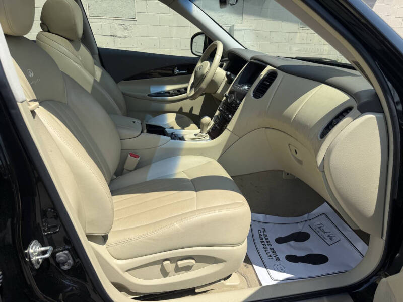 2012 Infiniti EX35