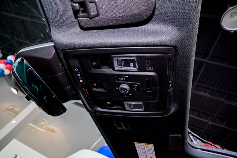 2022 Cadillac Escalade Premium Luxury