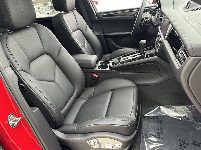 2026 Porsche Macan T