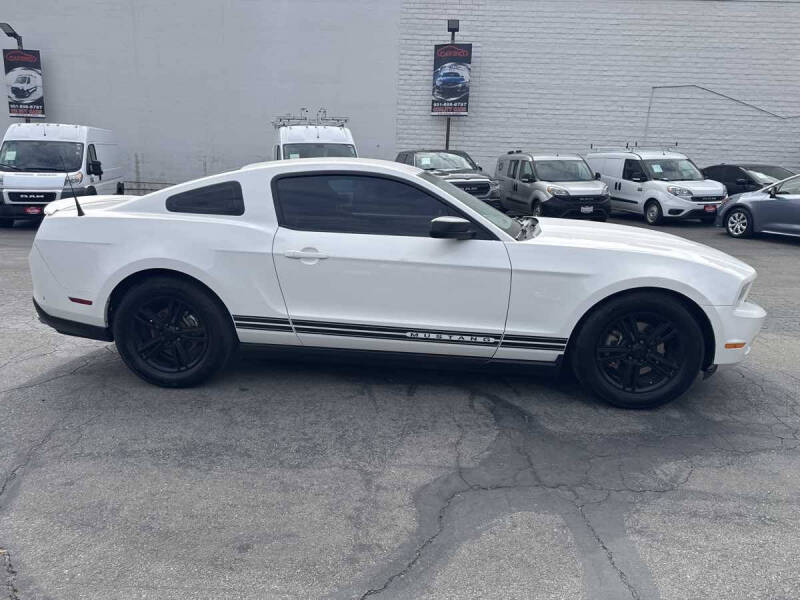 2012 Ford Mustang V6