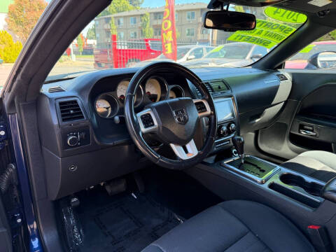 2014 Dodge Challenger SXT