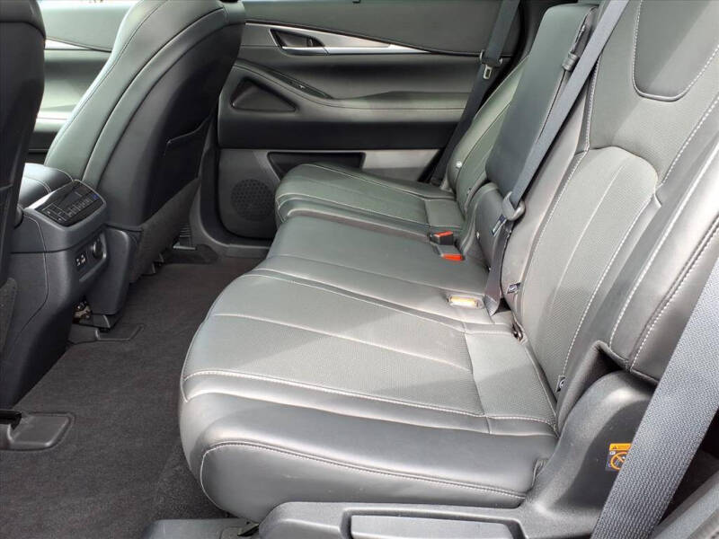 2022 Infiniti QX60 Luxe