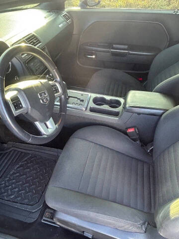 2014 Dodge Challenger SXT