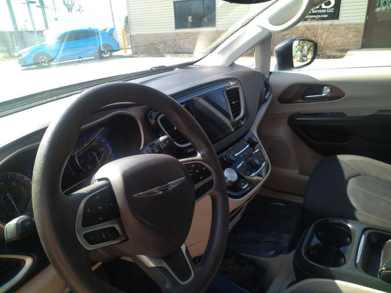 2017 Chrysler Pacifica Touring-L