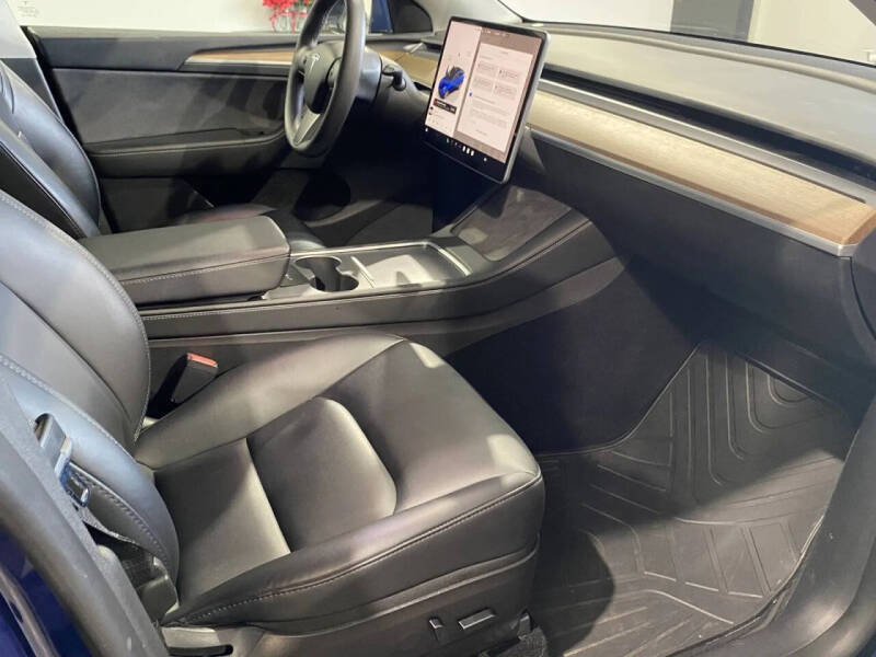 2023 Tesla Model Y Long Range