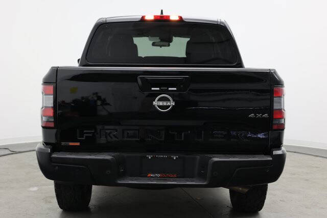 2022 Nissan Frontier S