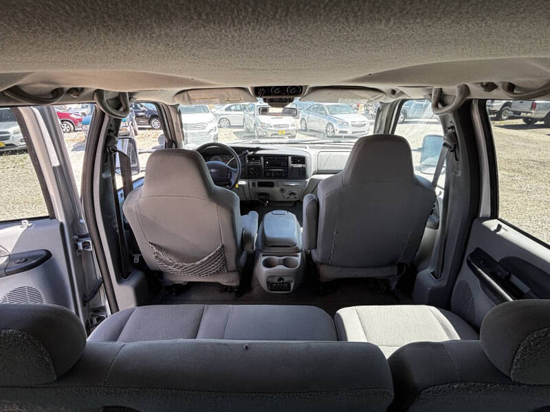 2005 Ford Excursion XLT
