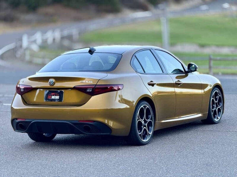 2023 Alfa Romeo Giulia Veloce