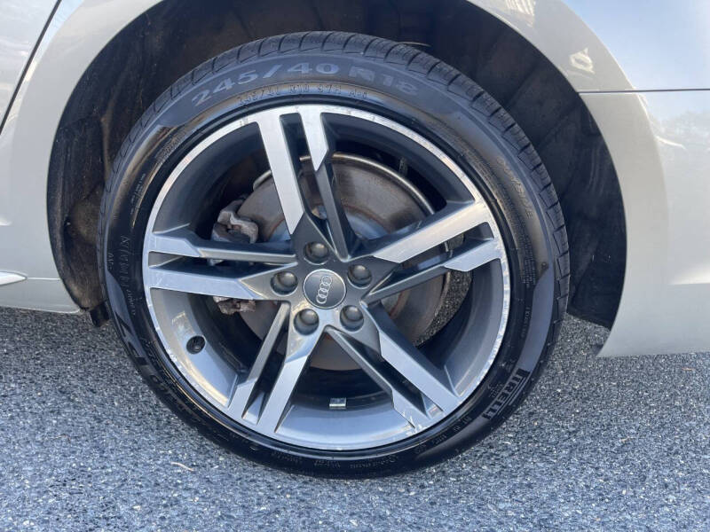 2017 Audi A4 2.0T quattro Premium Plus