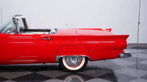 1957 Ford Thunderbird