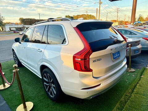2019 Volvo XC90 T6 Momentum