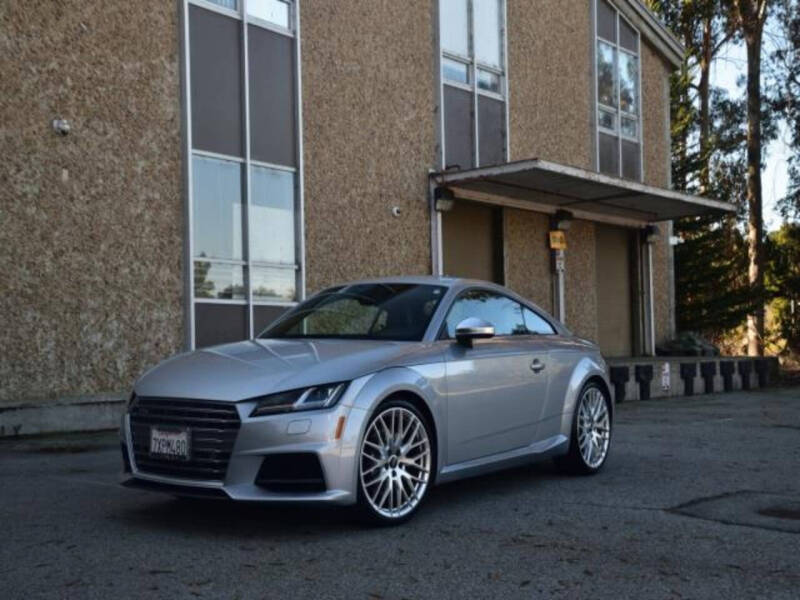 2017 Audi TTS Coupe Base's photo