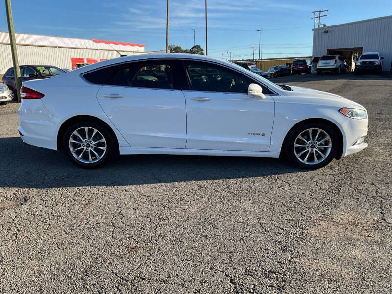 2017 Ford Fusion Hybrid SE