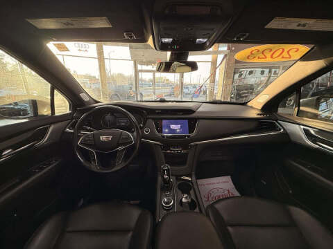 2023 Cadillac XT5 Premium Luxury
