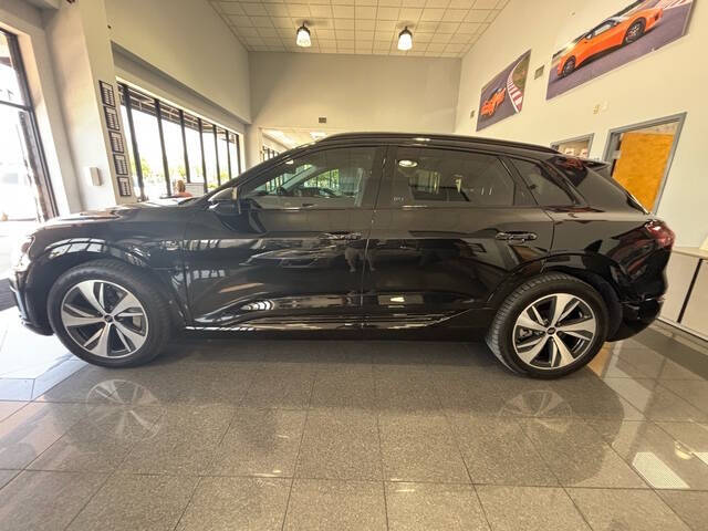 2024 Audi Q8 e-tron 2