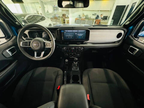 2024 Jeep Wrangler Sahara 4xe