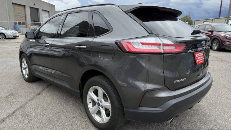 2020 Ford Edge SE