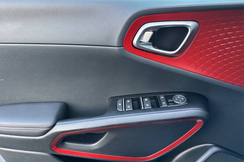 2025 Kia Soul GT-Line