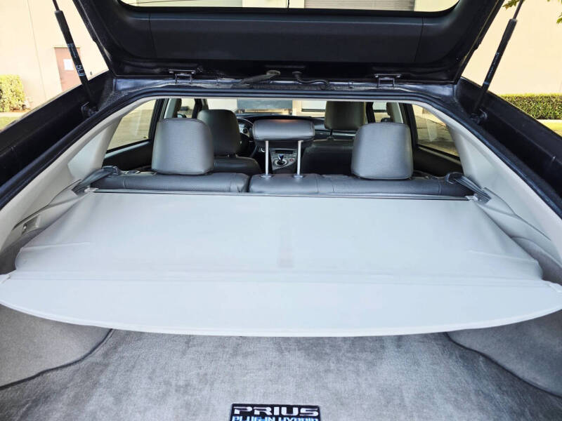 2014 Toyota Prius Plug-in Hybrid