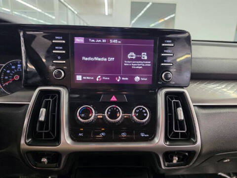 2023 Kia Sorento LX