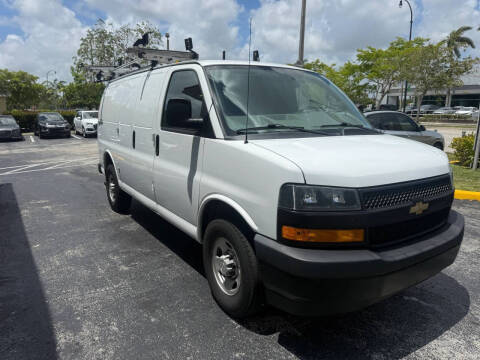 2022 Chevrolet Express 2500