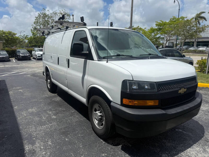 2022 Chevrolet Express 2500