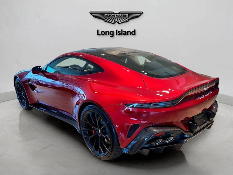 2025 Aston Martin Vantage