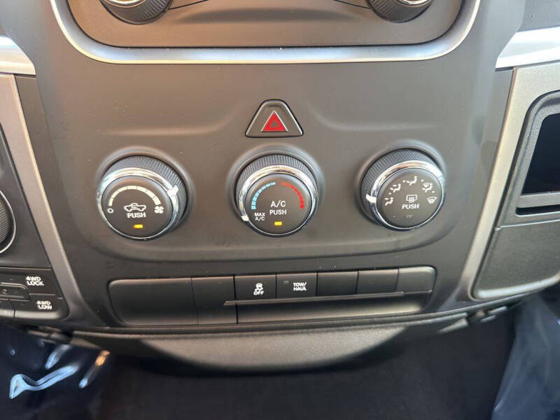 2024 RAM 1500 Classic SLT