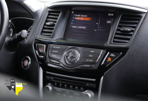 2020 Nissan Pathfinder SV