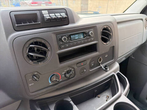 2022 Ford E-Series E-350 SD